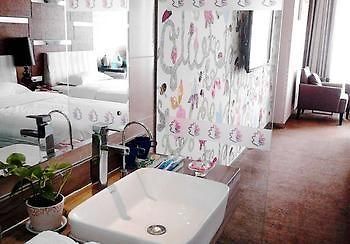 Zhengzhou Oak 5 Seasons Hotel Екстериор снимка