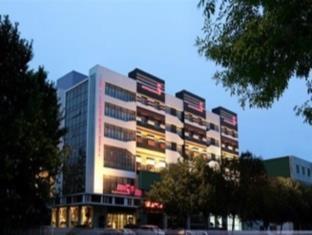 Zhengzhou Oak 5 Seasons Hotel Екстериор снимка